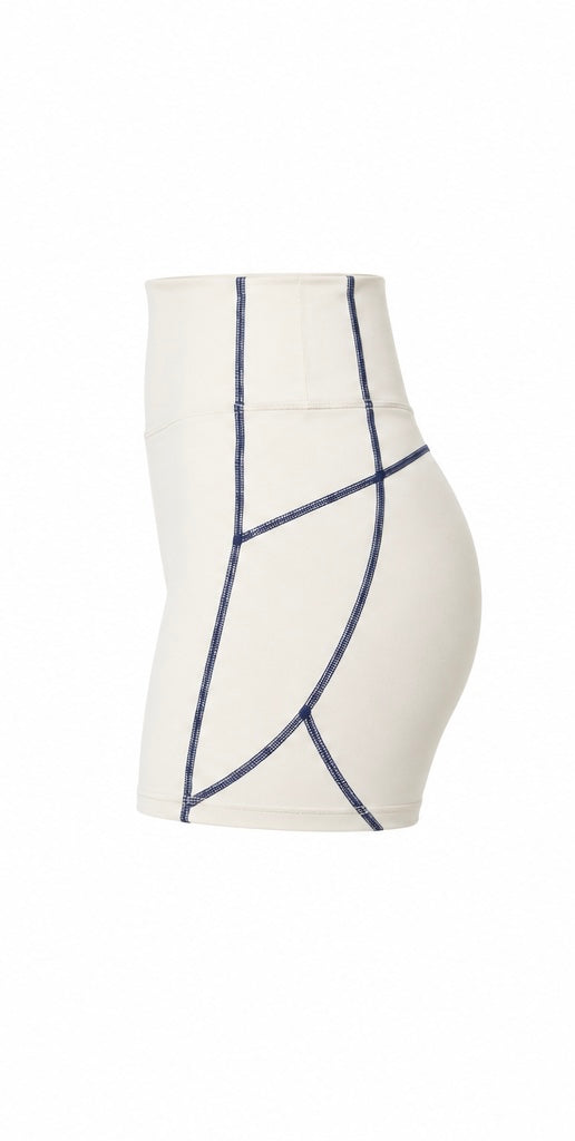 Short Shape Move Off-White