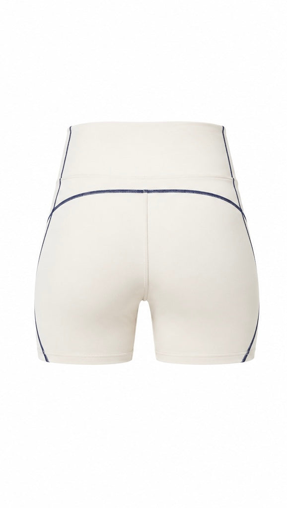Short Shape Move Off-White